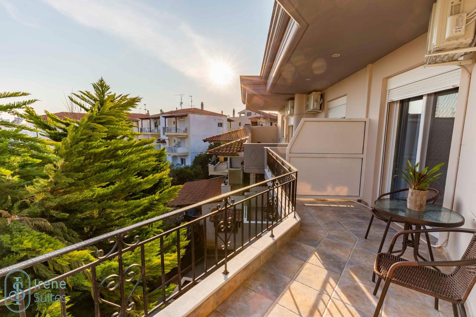 Irene Suites Неа-Муданія Екстер'єр фото